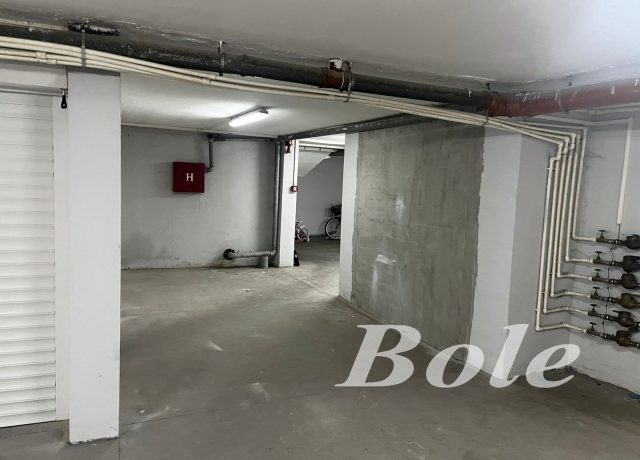37/2026 GARAŽNO MESTO-OKOLINA VOJNIČKOG TRGA